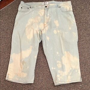 Stylish Tie-Dye Capris